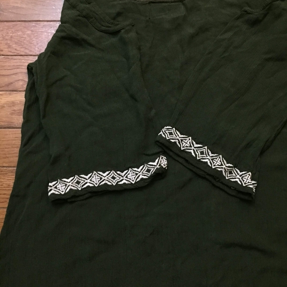 Romeo & Juliet Couture! Never worn!100% rayon - Picture 7 of 8